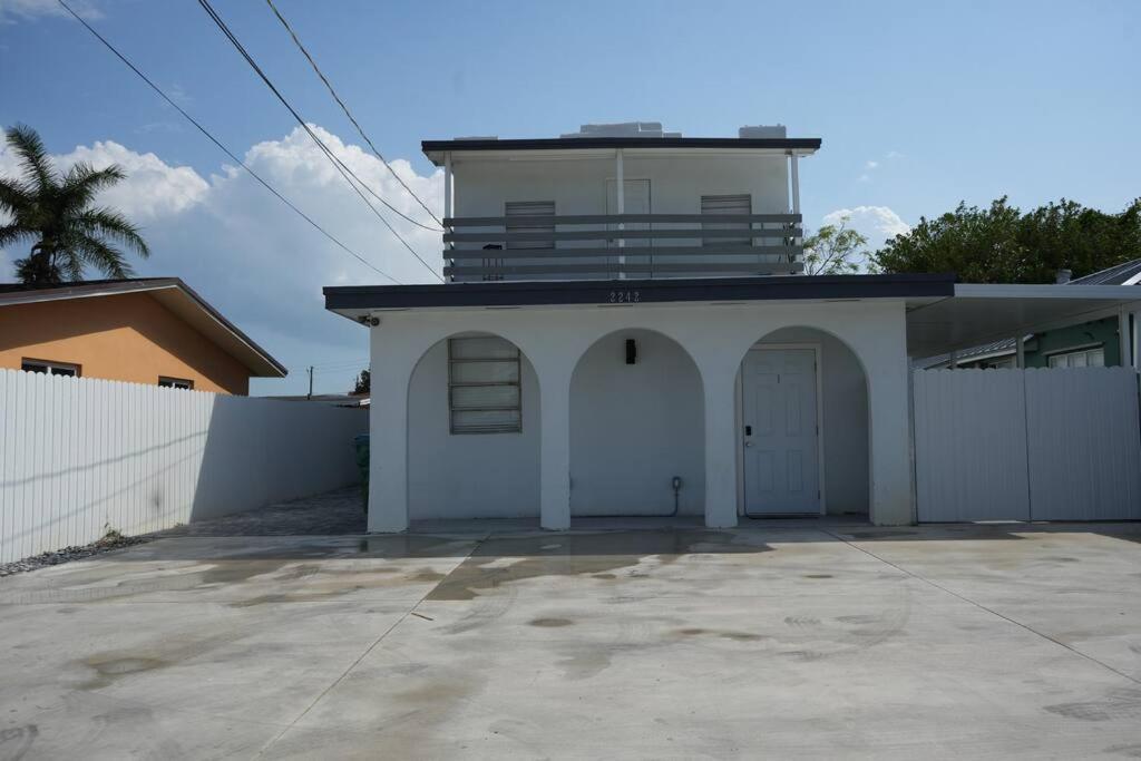 Modern Apartment Near Wynwood! Miami Exterior photo