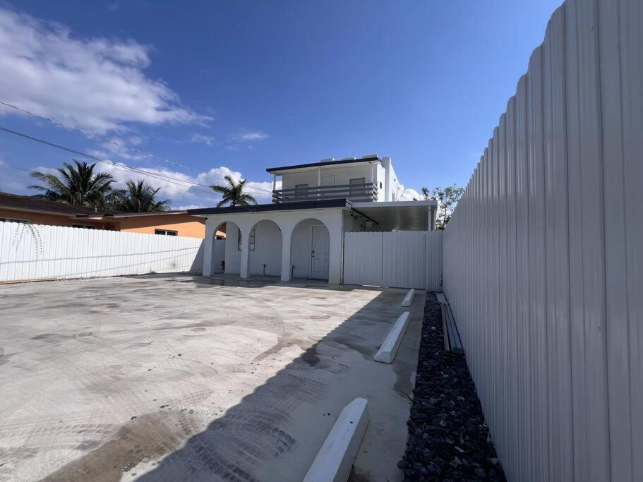Modern Apartment Near Wynwood! Miami Exterior photo